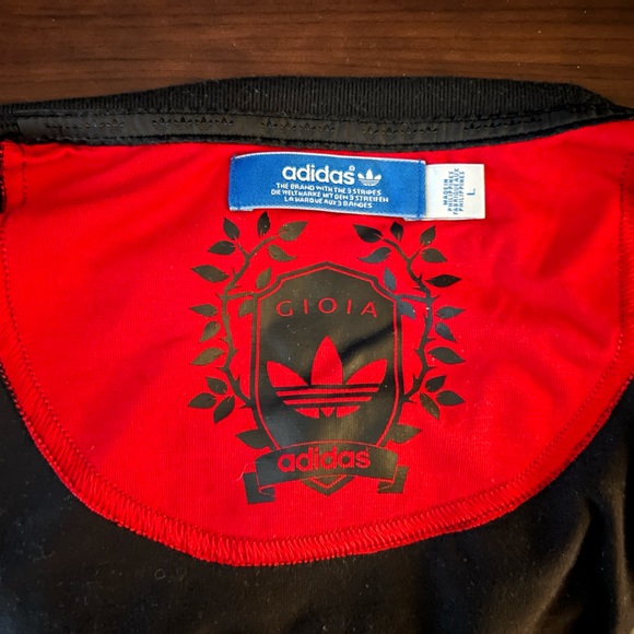 ADIDAS ORIGINALS Gioia v-neck t-shirt w/t pocket black sz L - Picture 2 of 3